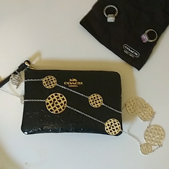 Coach wristlet - Picture 8 of 8